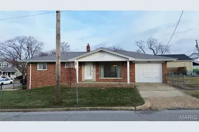 3166 Tamm Avenue, Saint Louis, MO 63139 - Photo 1