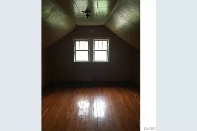 4934 Plover Avenue, Saint Louis, MO 63120 - Photo 3