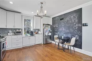 542 S Fillmore Ave, Kirkwood, MO 63122 - Photo 9