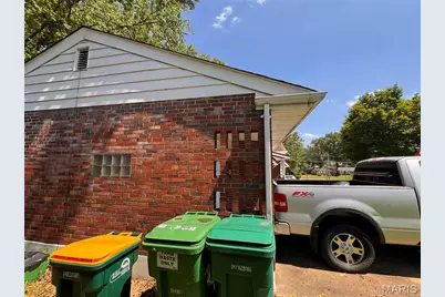 1119 Astoria Drive, Saint Louis, MO 63137 - Photo 29