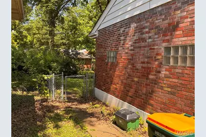 1119 Astoria Drive, Saint Louis, MO 63137 - Photo 21