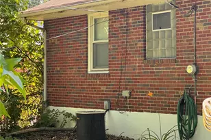 1119 Astoria Dr, Saint Louis, MO 63137 - Photo 3