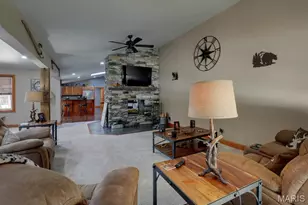 317 Johnson Pl, Palmyra, MO 63461 - Photo 3