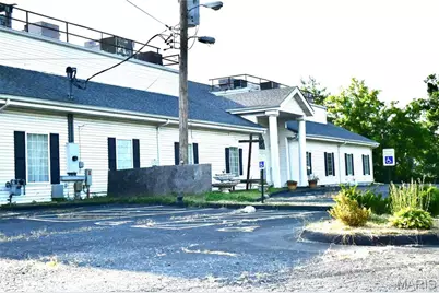 10192 Halls Ferry Road, Florissant, MO 63136 - Photo 5