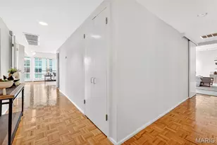 200 S Brentwood Blvd, Clayton, MO 63105 - Photo 25