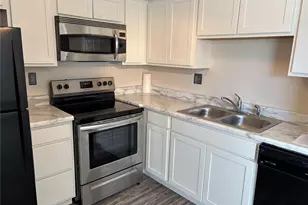 824 Dumont Pl, Mehlville, MO 63125 - Photo 3