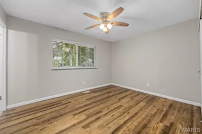 12095 El Camara Drive, Florissant, MO 63033 - Photo 17