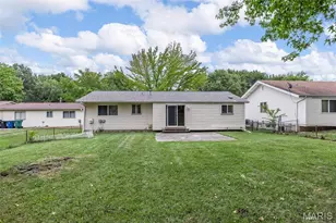 12095 El Camara Dr, Florissant, MO 63033 - Photo 23