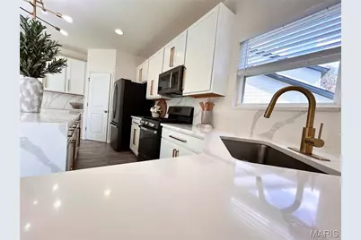7474 Shadow Point Drive, Saint Louis, MO 63129 - Photo 17