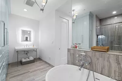 4540 Lindell Boulevard #502, Saint Louis, MO 63108 - Photo 29