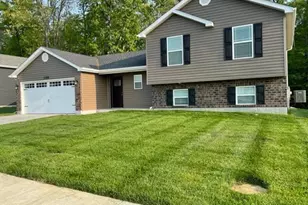 28719 Woodland Heights Dr, Warrenton, MO 63383 - Photo 1