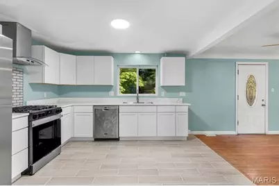 17 Nob Hill Drive, Saint Louis, MO 63138 - Photo 9