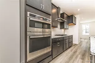 8916 Gateway Cir, Richmond Heights, MO 63144 - Photo 13