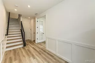 8916 Gateway Cir, Richmond Heights, MO 63144 - Photo 19