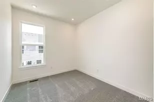 8916 Gateway Cir, Richmond Heights, MO 63144 - Photo 33