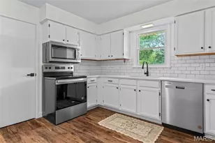 5046 Lomar Ln, Saint Louis, MO 63129 - Photo 23