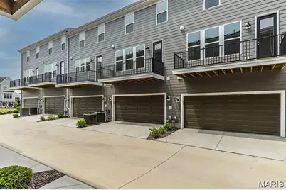 8923 Gateway Heights #94-805, Richmond Heights, MO 63144 - Photo 37