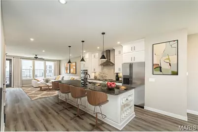 8923 Gateway Heights #94-805, Richmond Heights, MO 63144 - Photo 5