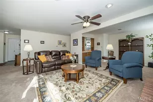 1611 Walpole Dr, Chesterfield, MO 63017 - Photo 7