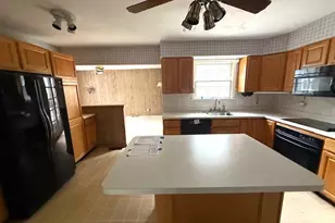 1060 Port Diane Dr, Saint Louis, MO 63146 - Photo 5