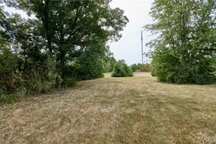 1306 Feise Rd, O'Fallon, MO 63368 - Photo 5