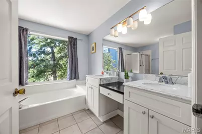 2701 Wellington Drive, Florissant, MO 63033 - Photo 33