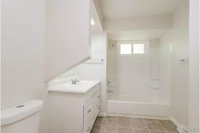 1224 Weleba Avenue, Saint Louis, MO 63121 - Photo 9
