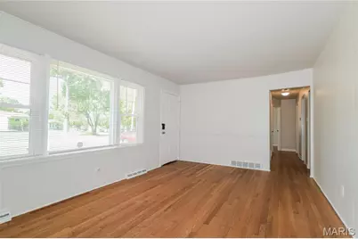 1224 Weleba Avenue, Saint Louis, MO 63121 - Photo 3