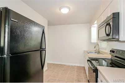 1224 Weleba Avenue, Saint Louis, MO 63121 - Photo 5