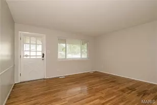 1215 Dawn Valley, Maryland Heights, MO 63043 - Photo 3