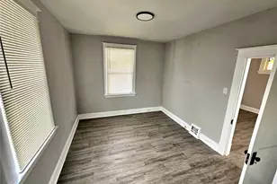 5649 Helen Ave, Jennings, MO 63136 - Photo 9