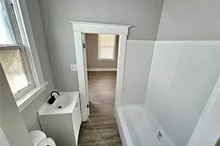 5649 Helen Ave, Jennings, MO 63136 - Photo 7