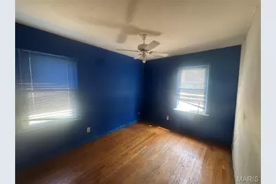 9163 Loganberry Lane, Bel-Ridge, MO 63121 - Photo 9