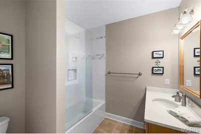 2211 S Grand Boulevard #210, Saint Louis, MO 63104 - Photo 11