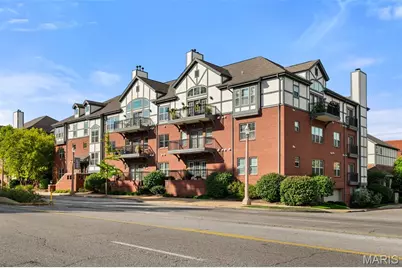 2211 S Grand Boulevard #210, Saint Louis, MO 63104 - Photo 1