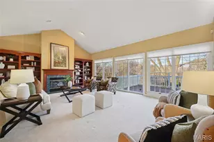 605 Spyglass Summit Dr, Chesterfield, MO 63017 - Photo 7