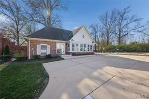 605 Spyglass Summit Dr, Chesterfield, MO 63017 - Photo 33