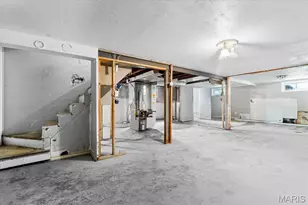 912 Lebon Dr, Saint Louis, MO 63137 - Photo 13