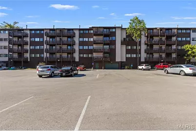 1465 Heritage Landing #306, Saint Charles, MO 63303 - Photo 5