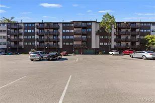 1465 Heritage Landing, Saint Charles, MO 63303 - Photo 5