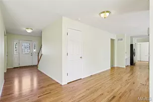 2940 Woodbridge Estates Dr, Saint Louis, MO 63129 - Photo 5