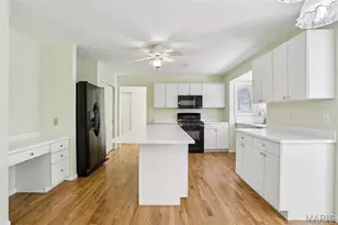 2940 Woodbridge Estates Dr, Saint Louis, MO 63129 - Photo 15
