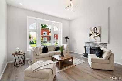 2032 E Adelaide Avenue, Saint Louis, MO 63106 - Photo 7