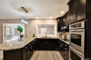 14327 Bramblewood Ct, Chesterfield, MO 63017 - Photo 11