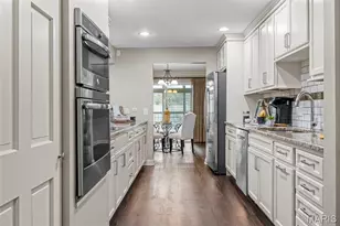 14300 Conway Meadows Ct, Chesterfield, MO 63017 - Photo 5