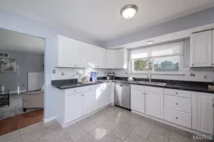 15324 Appalachian Trail, Chesterfield, MO 63017 - Photo 17