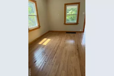 9934 Valley Drive, Saint Louis, MO 63137 - Photo 5