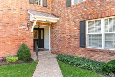 522 N Kirkwood Road #2B, Kirkwood, MO 63122 - Photo 3