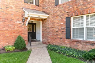 522 N Kirkwood Rd, Kirkwood, MO 63122 - Photo 3