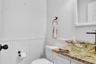 558 S Geyer Rd, Kirkwood, MO 63122 - Photo 13